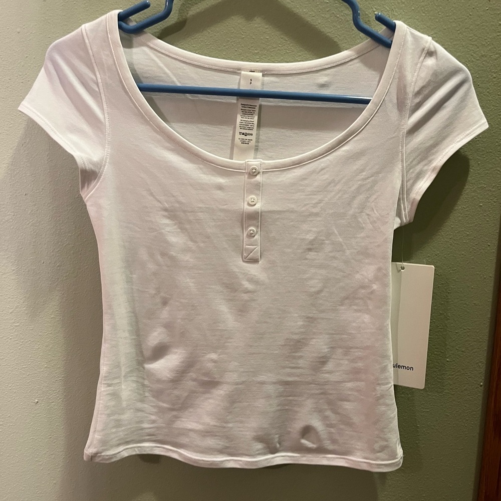 NEW Lululemon Henley Tee